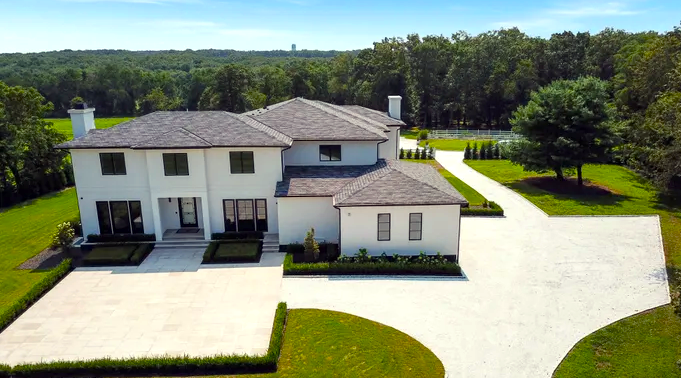 Wall Insurance claims coordinator meeting contractors after a coastal storm in Wall Township
