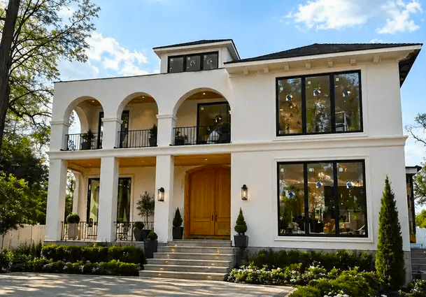 Middletown Township high-end estates in Lincroft