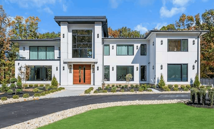Colts-Neck-home3 Colts Neck Insurance agent consulting with high net worth homeowner about coverage options