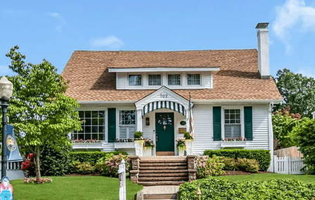 fairhaven-home2 Fair Haven NJ Victorian home with original clapboard siding and period architectural details